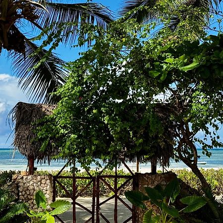 Villa Kipara - Private Beach & Pool Pwani Mchangani Bagian luar foto
